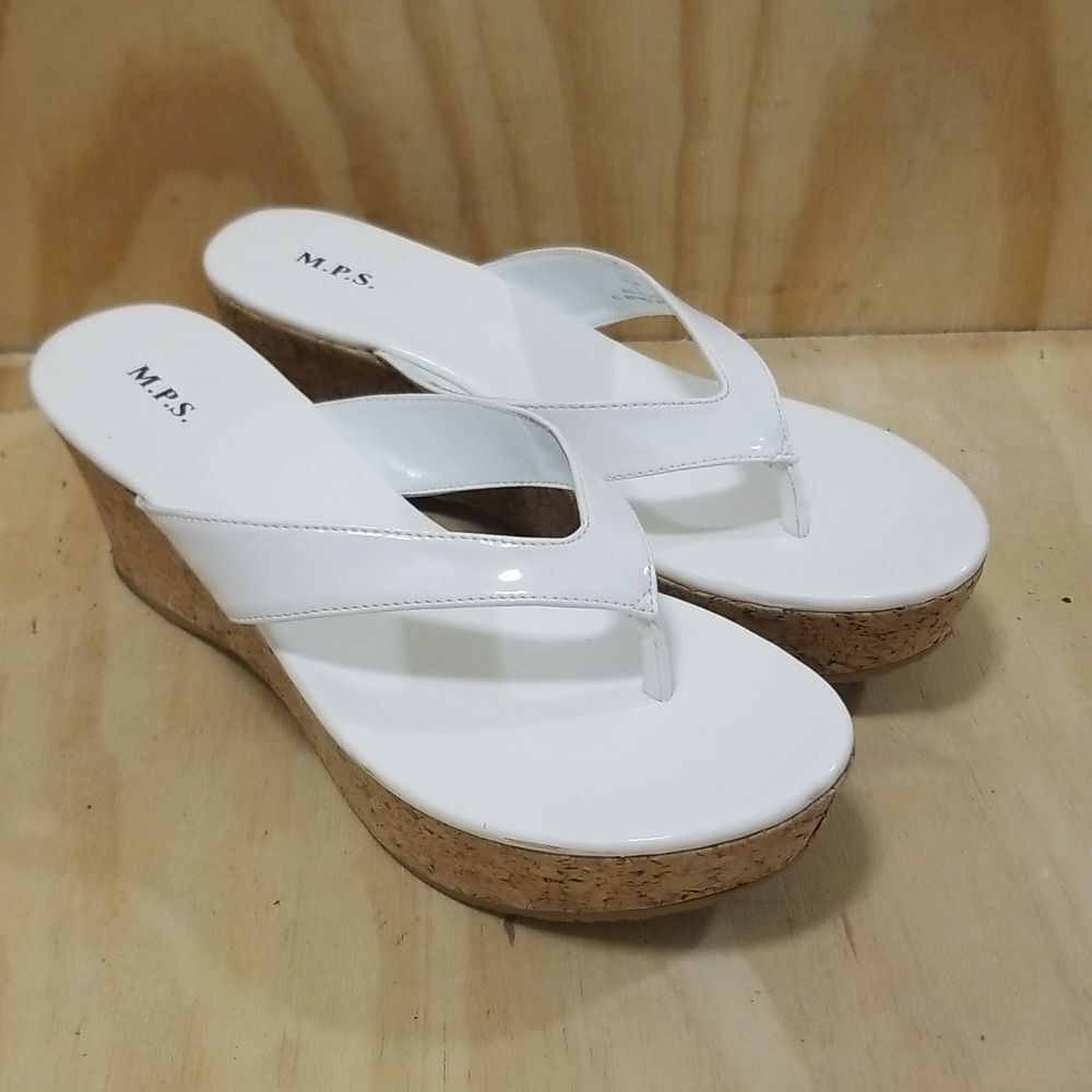 Sonoma White Wedge Sandals Wmn's size 10
